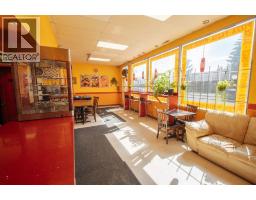 3930 32 Street Ne, Calgary, AB T1Y7C1 Photo 10
