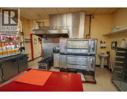 3930 32 Street Ne, Calgary, AB T1Y7C1 Photo 17