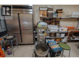 3930 32 Street Ne, Calgary, AB T1Y7C1 Photo 22