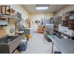 3930 32 Street Ne, Calgary, AB T1Y7C1 Photo 24