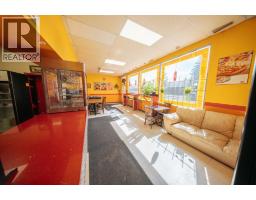 3930 32 Street Ne, Calgary, AB T1Y7C1 Photo 9