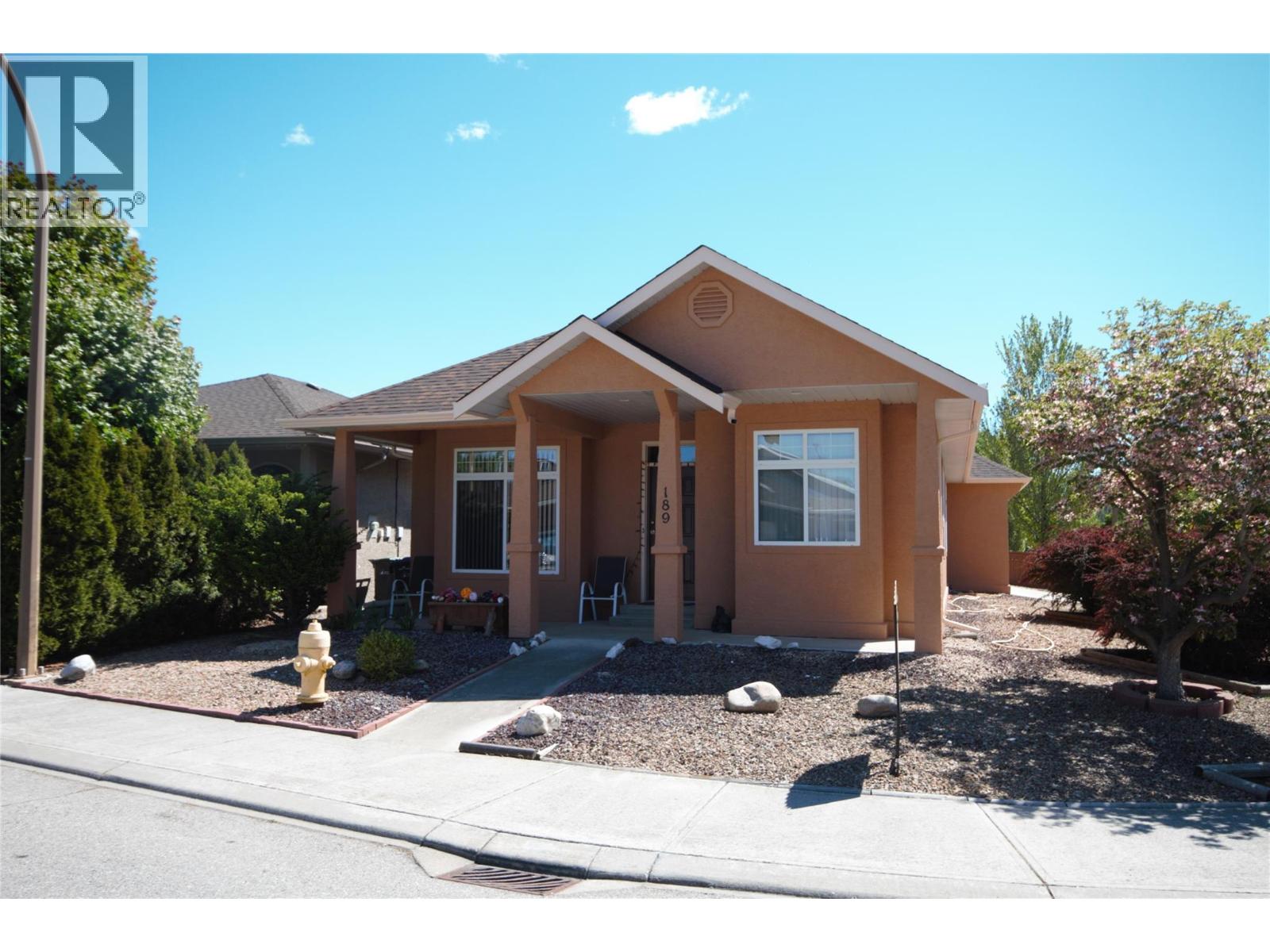 189 WILLOWS Place - 1