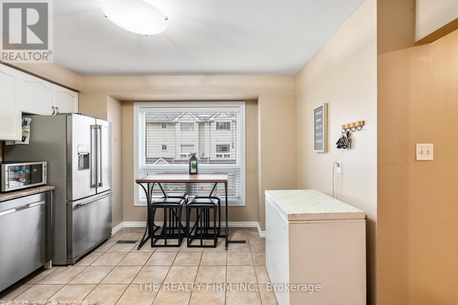 #67 1990 WAVELL STREET - 9