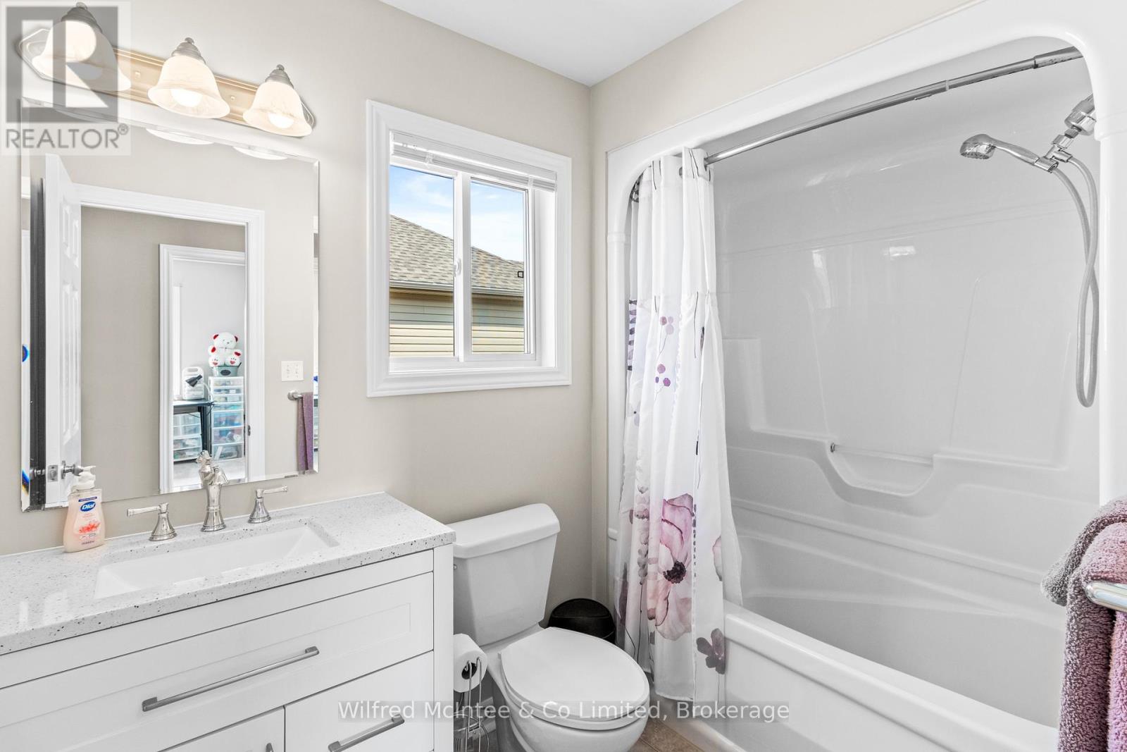 464 JOSEPH STREET - 24