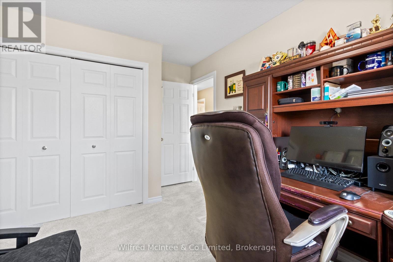464 JOSEPH STREET - 23