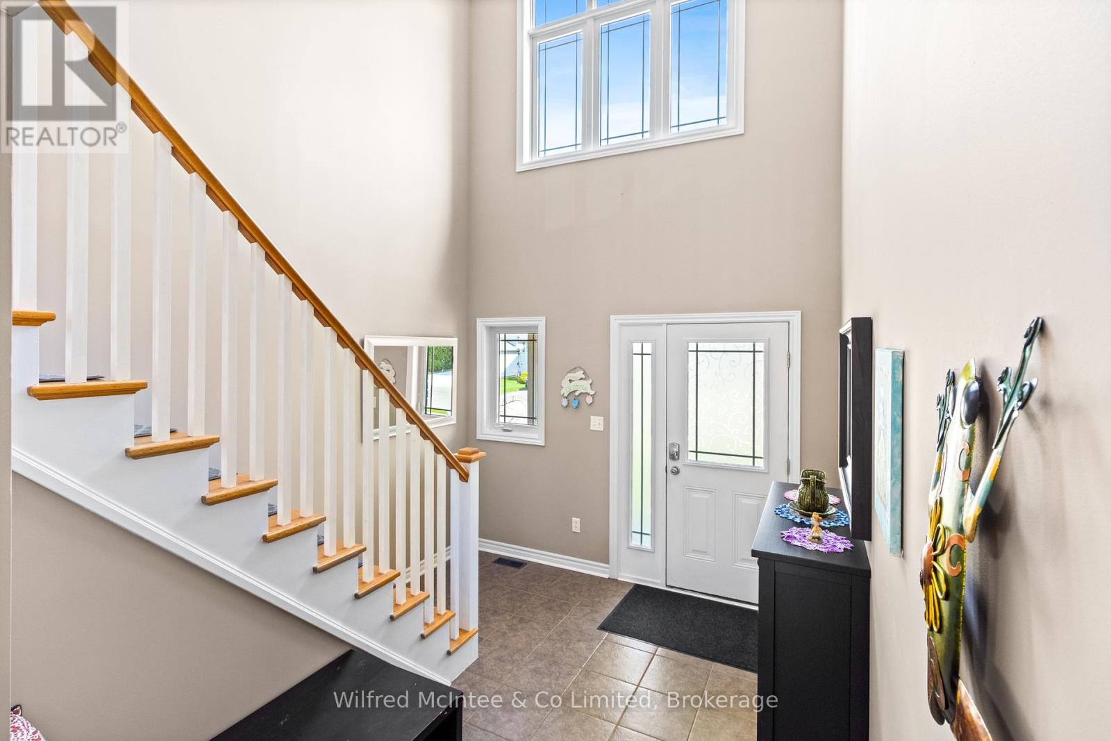 464 JOSEPH STREET - 8