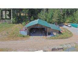 378 Rainbow Rd, Salt Spring, BC V8K2M4 Photo 10