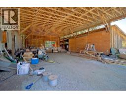 378 Rainbow Rd, Salt Spring, BC V8K2M4 Photo 11