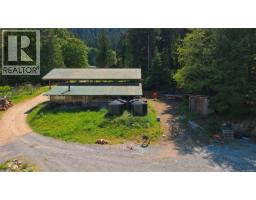 378 Rainbow Rd, Salt Spring, BC V8K2M4 Photo 8