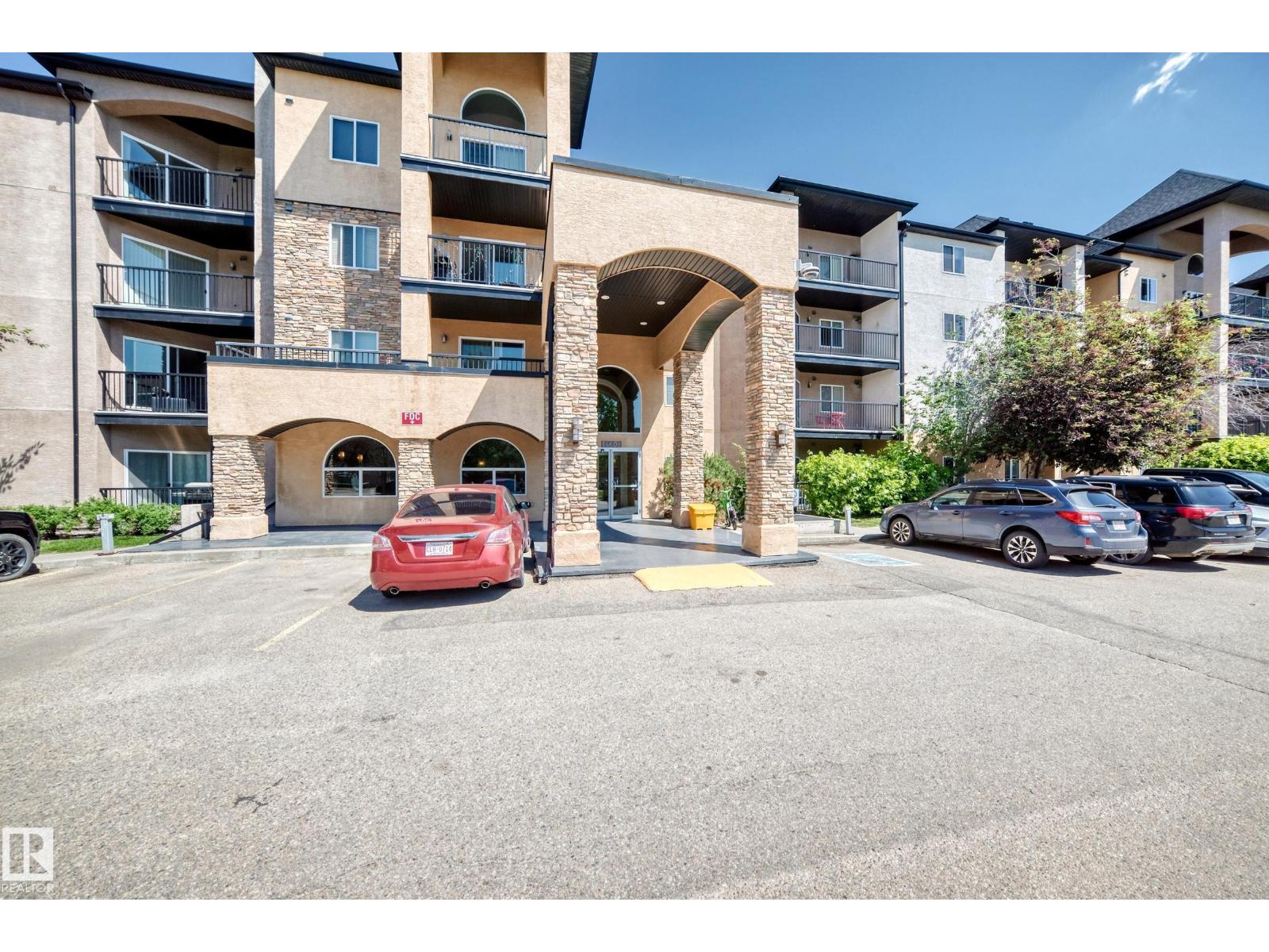 #202 14608 125 ST NW - 35