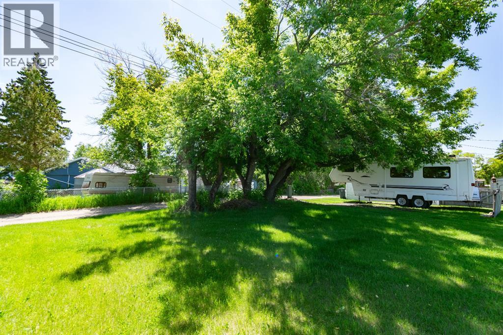 4839 50 Street — photo 7