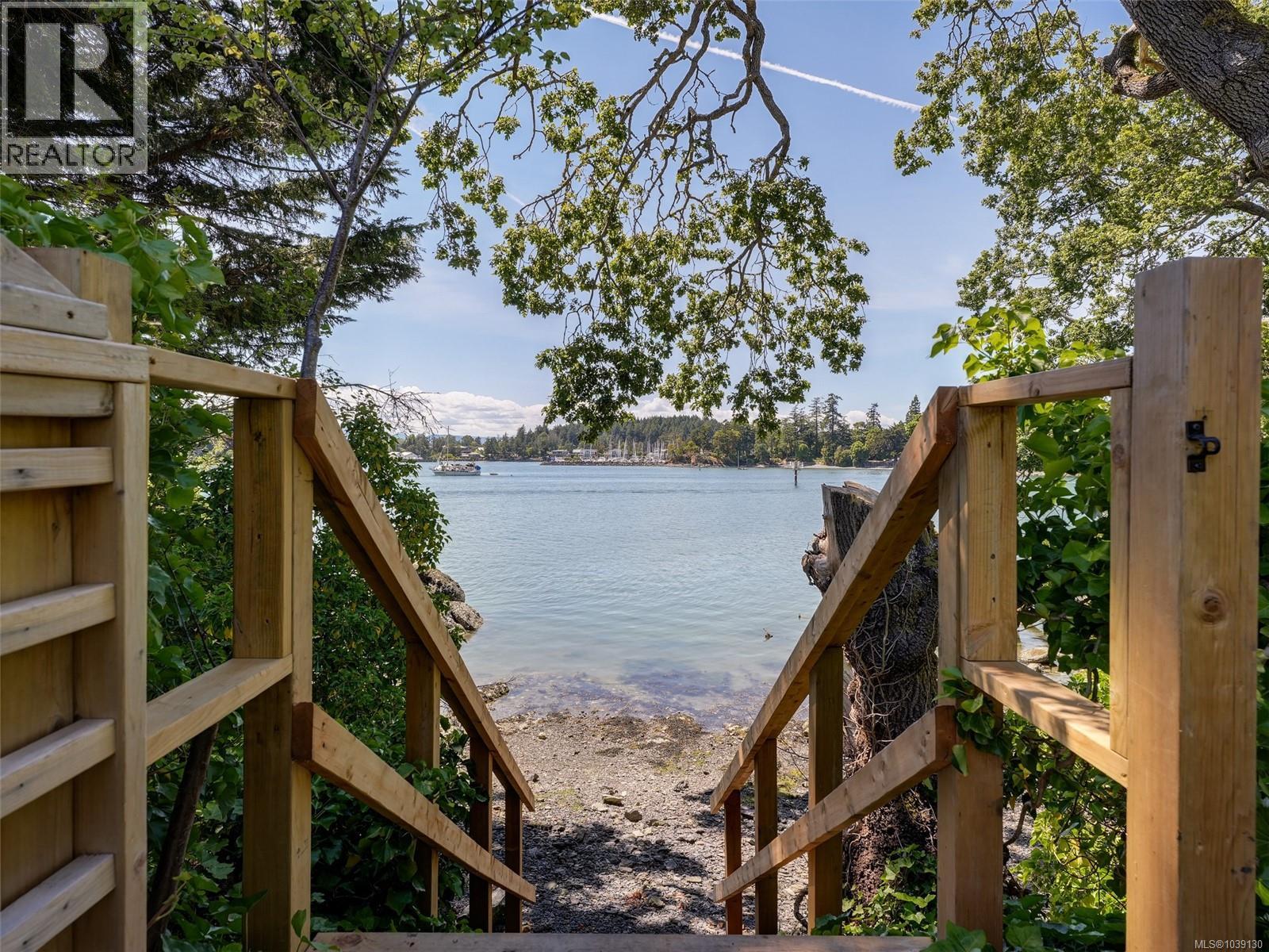 10814 Beach Rd - 8