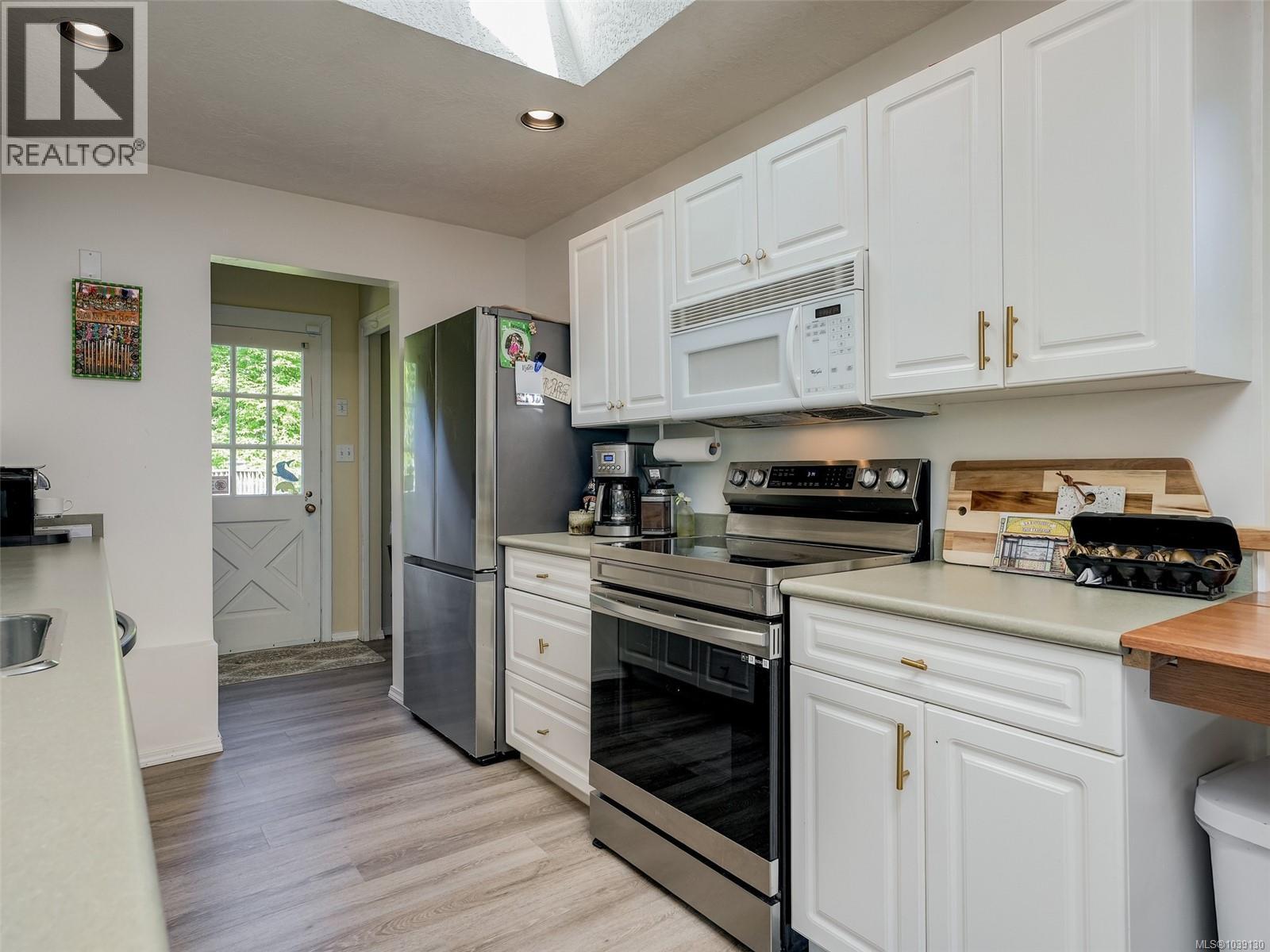 10814 Beach Rd - 38