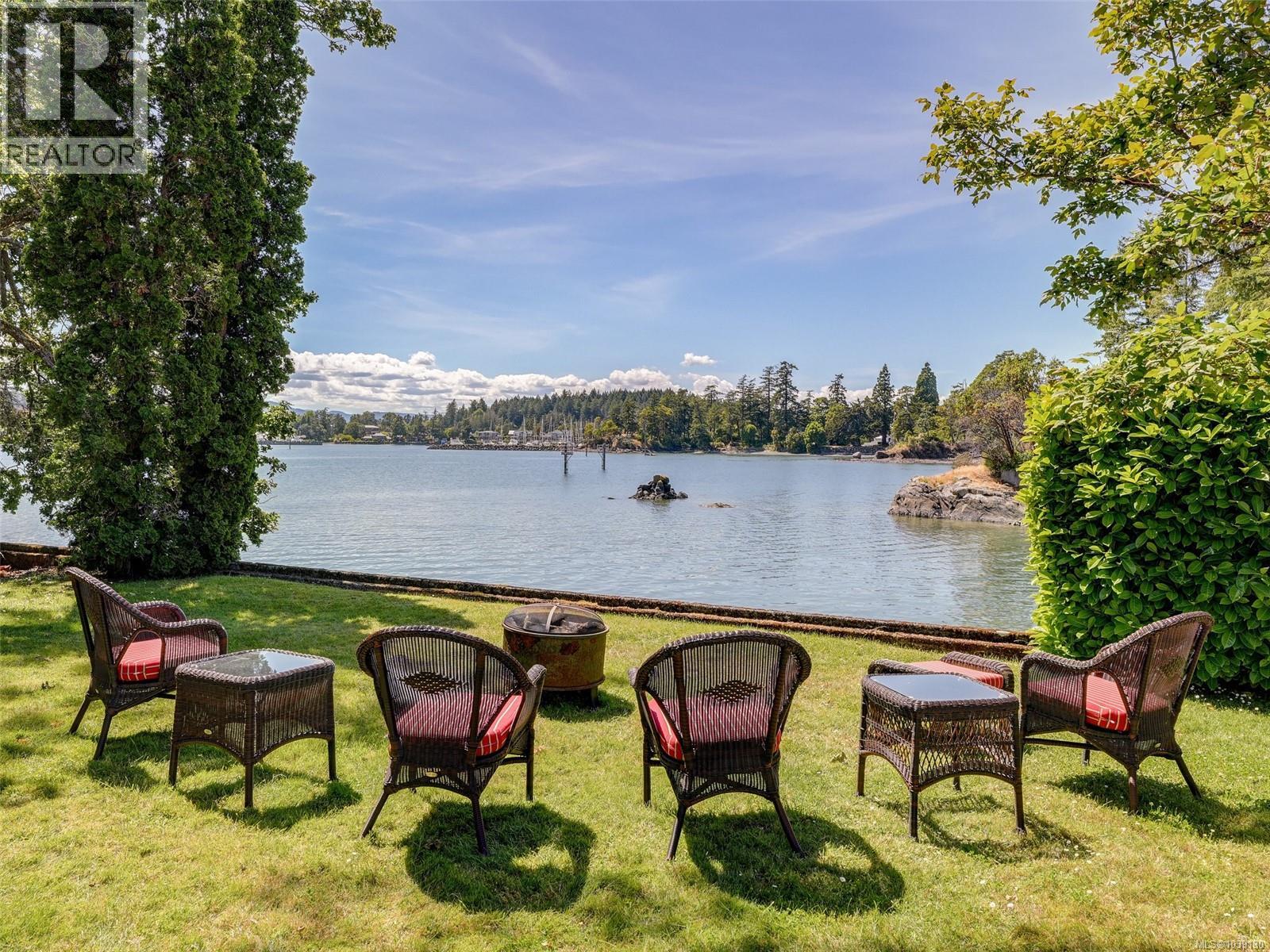 10814 Beach Rd - 9