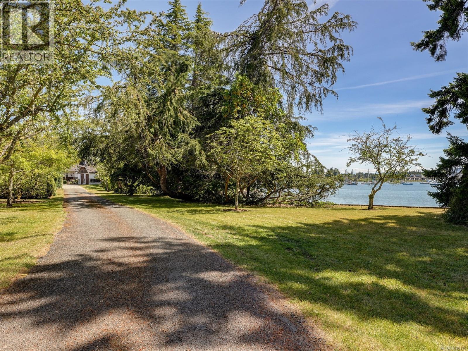 10814 Beach Rd - 44