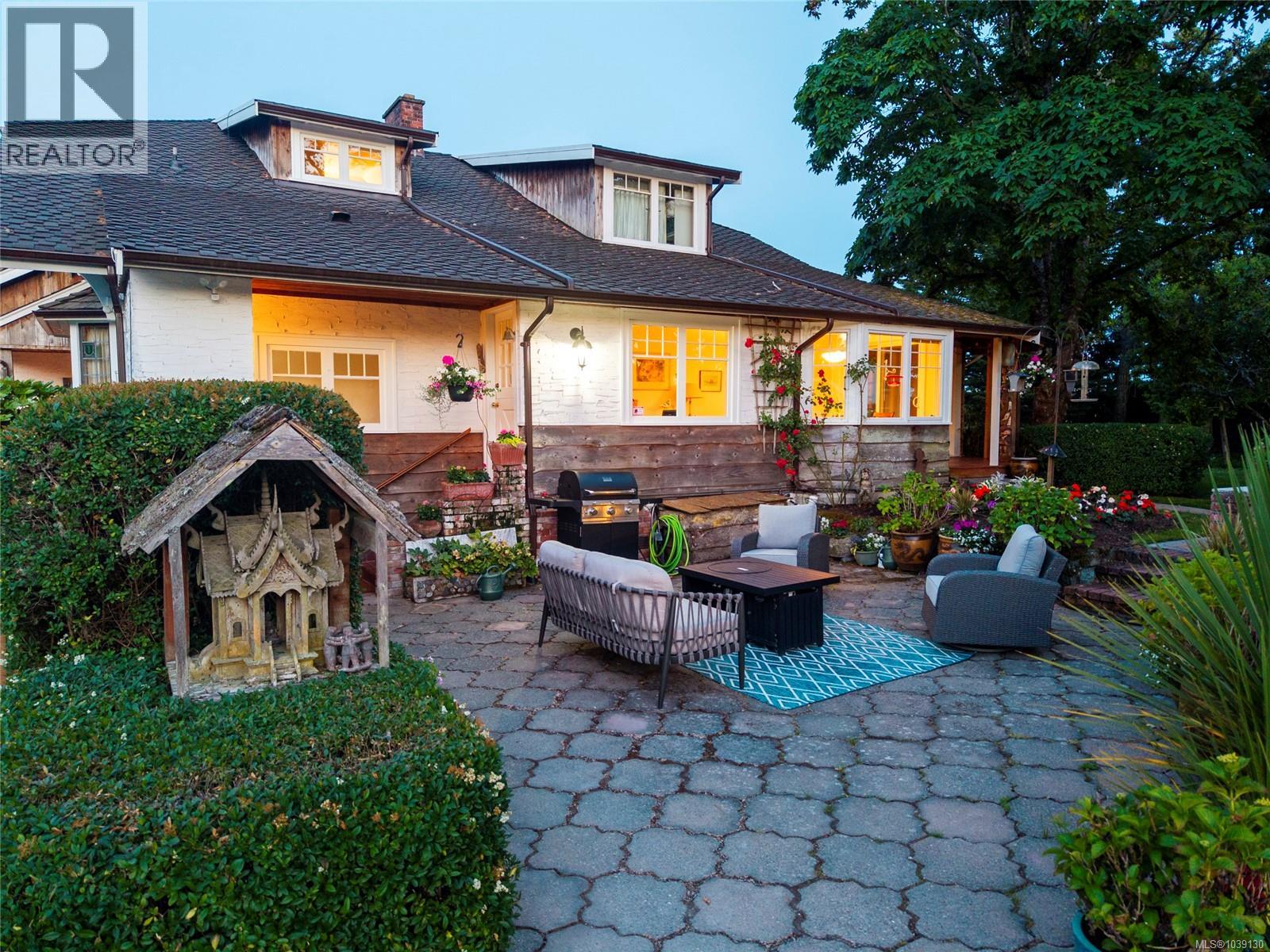 10814 Beach Rd - 64