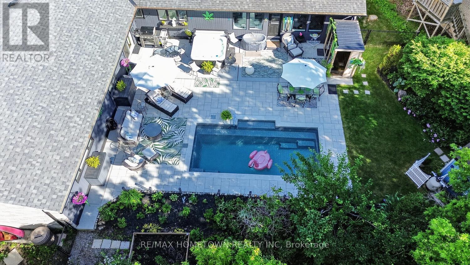 23 PINEVIEW ROAD - 6