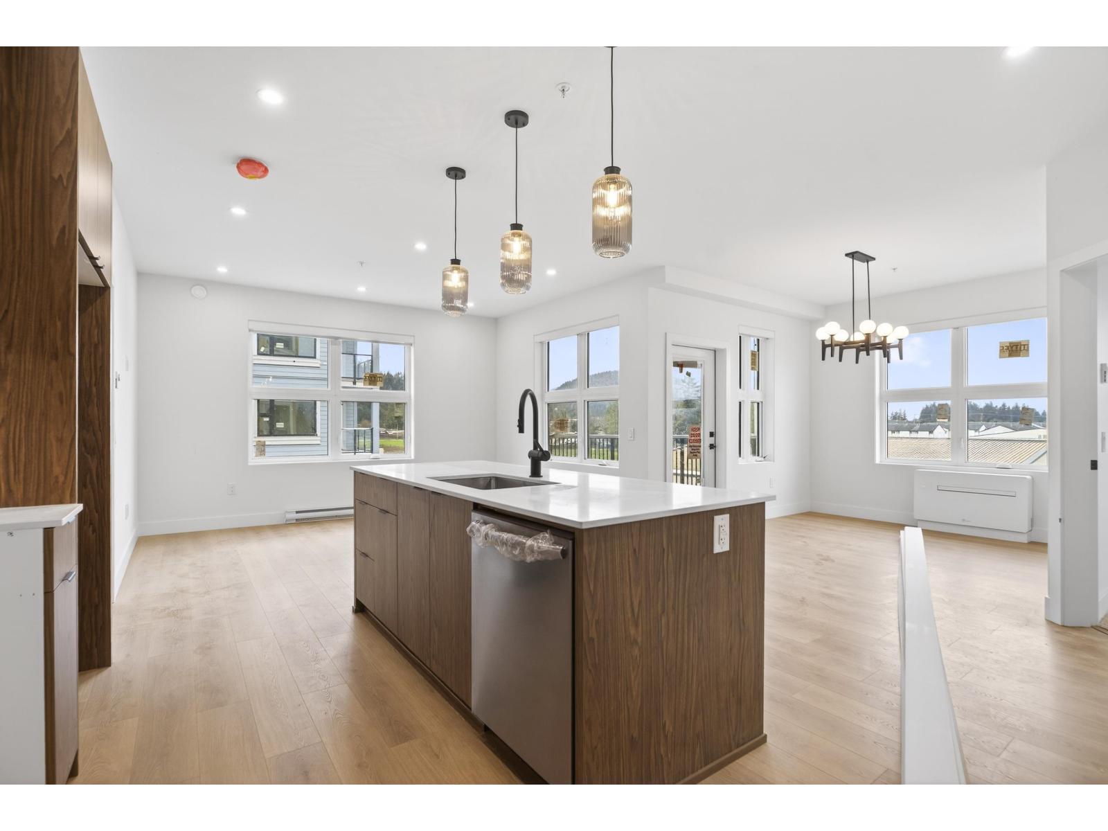 310 46185 THOMAS ROAD, Sardis East Vedder, Chilliwack