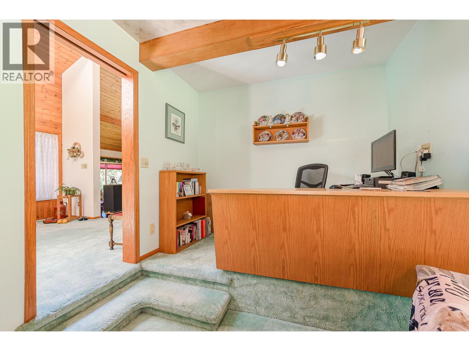 2392 Mt Tuam Crescent - 30