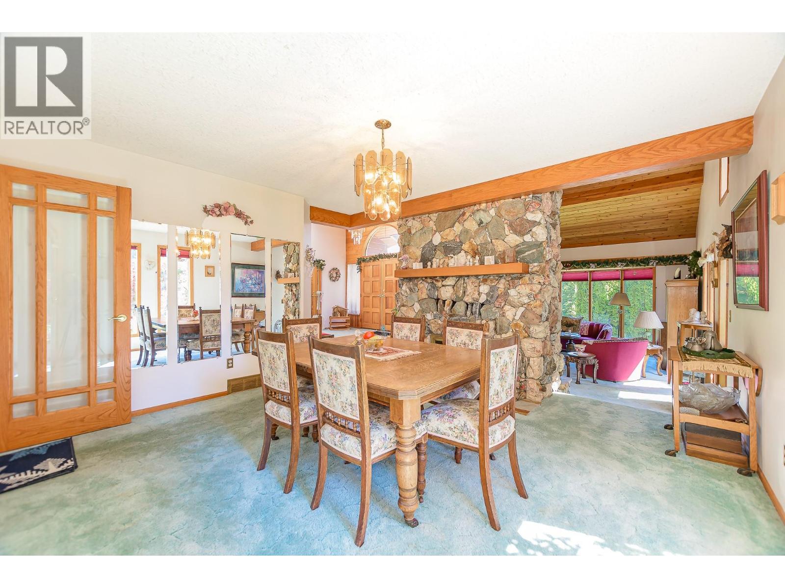 2392 Mt Tuam Crescent - 21