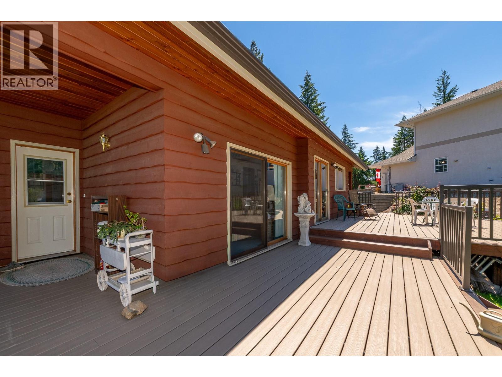 2392 Mt Tuam Crescent - 14