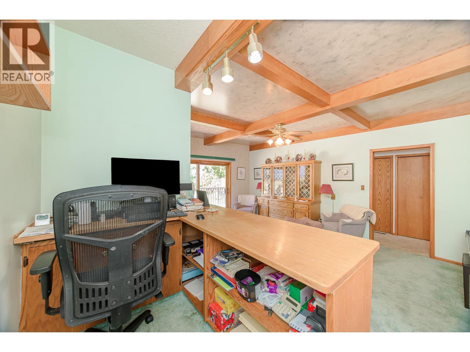 2392 Mt Tuam Crescent - 29