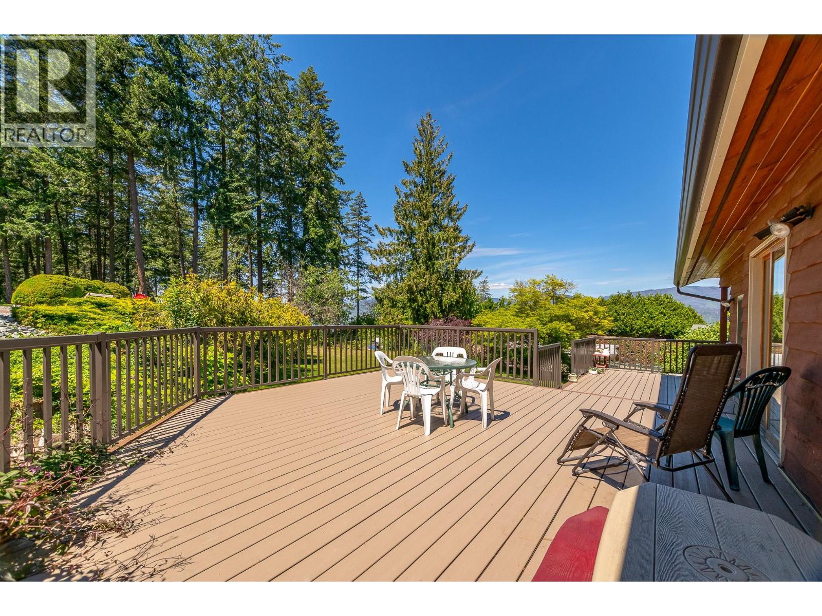 2392 Mt Tuam Crescent - 13