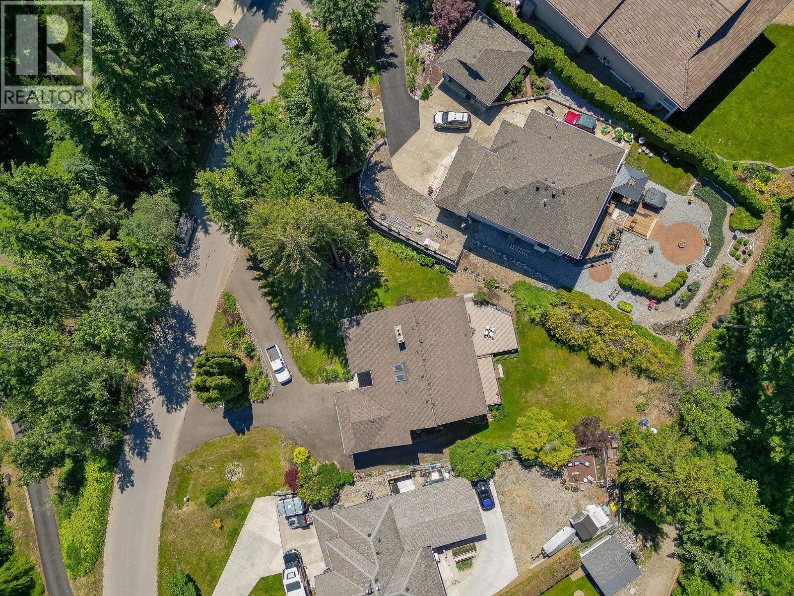 2392 Mt Tuam Crescent - 61