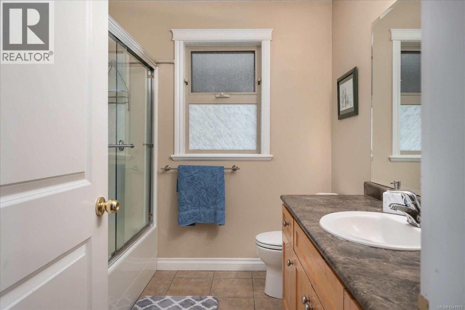 5880 Quarry Cres - 14