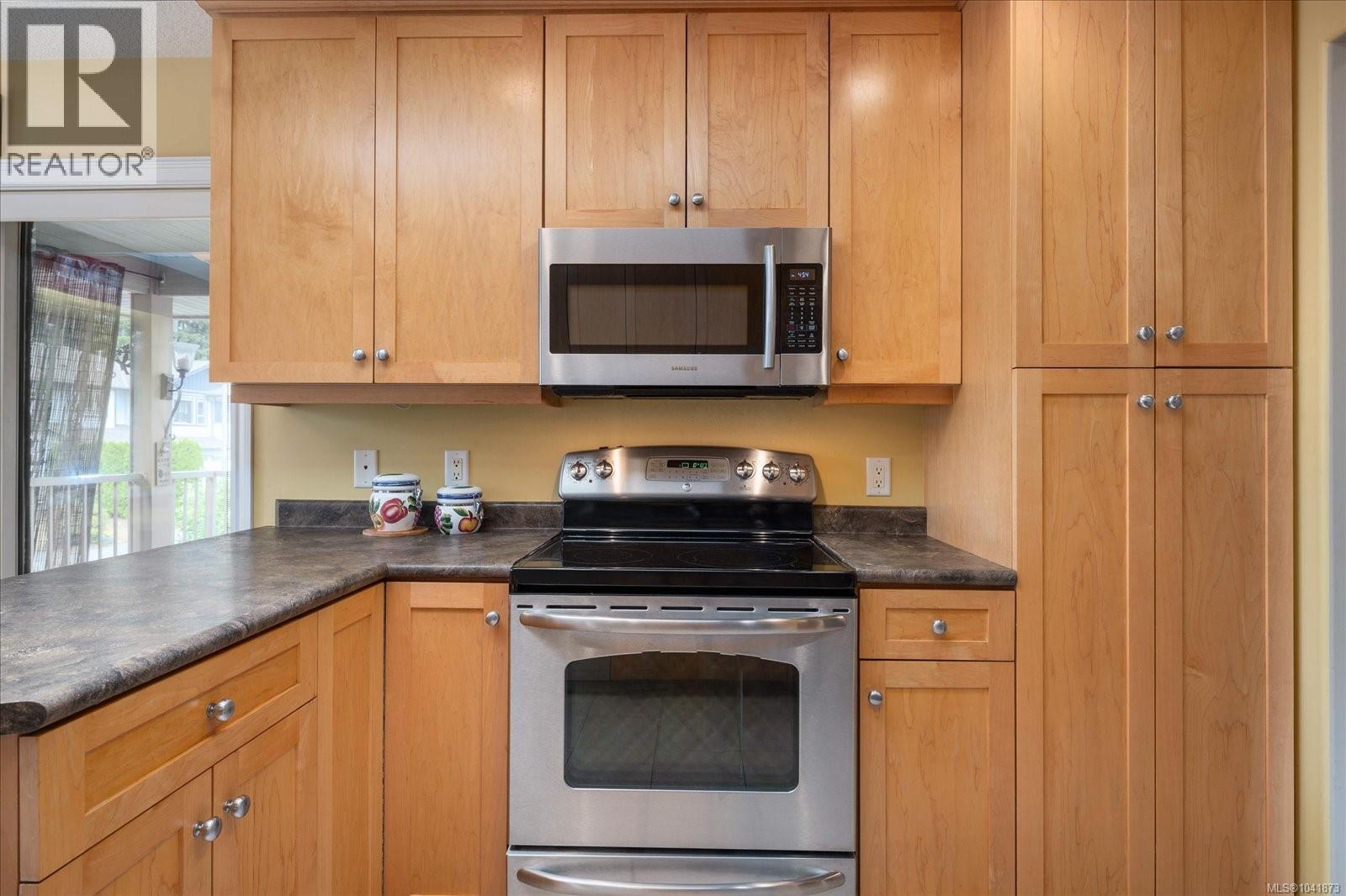 5880 Quarry Cres - 20