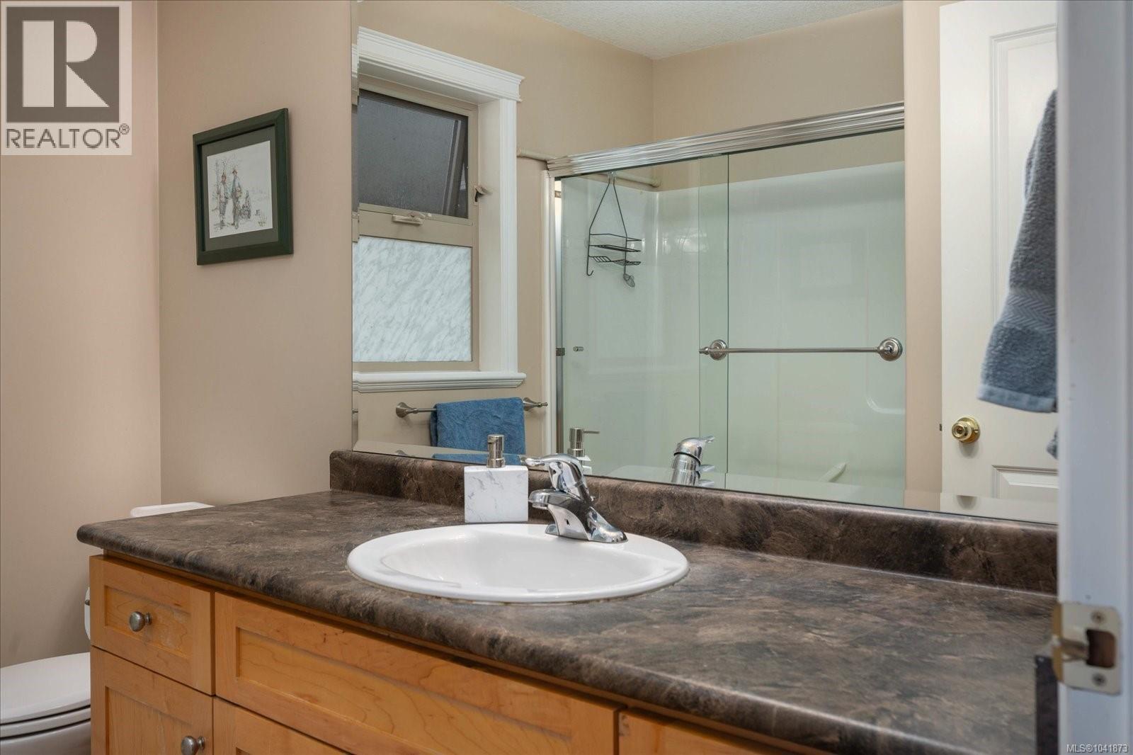 5880 Quarry Cres - 25