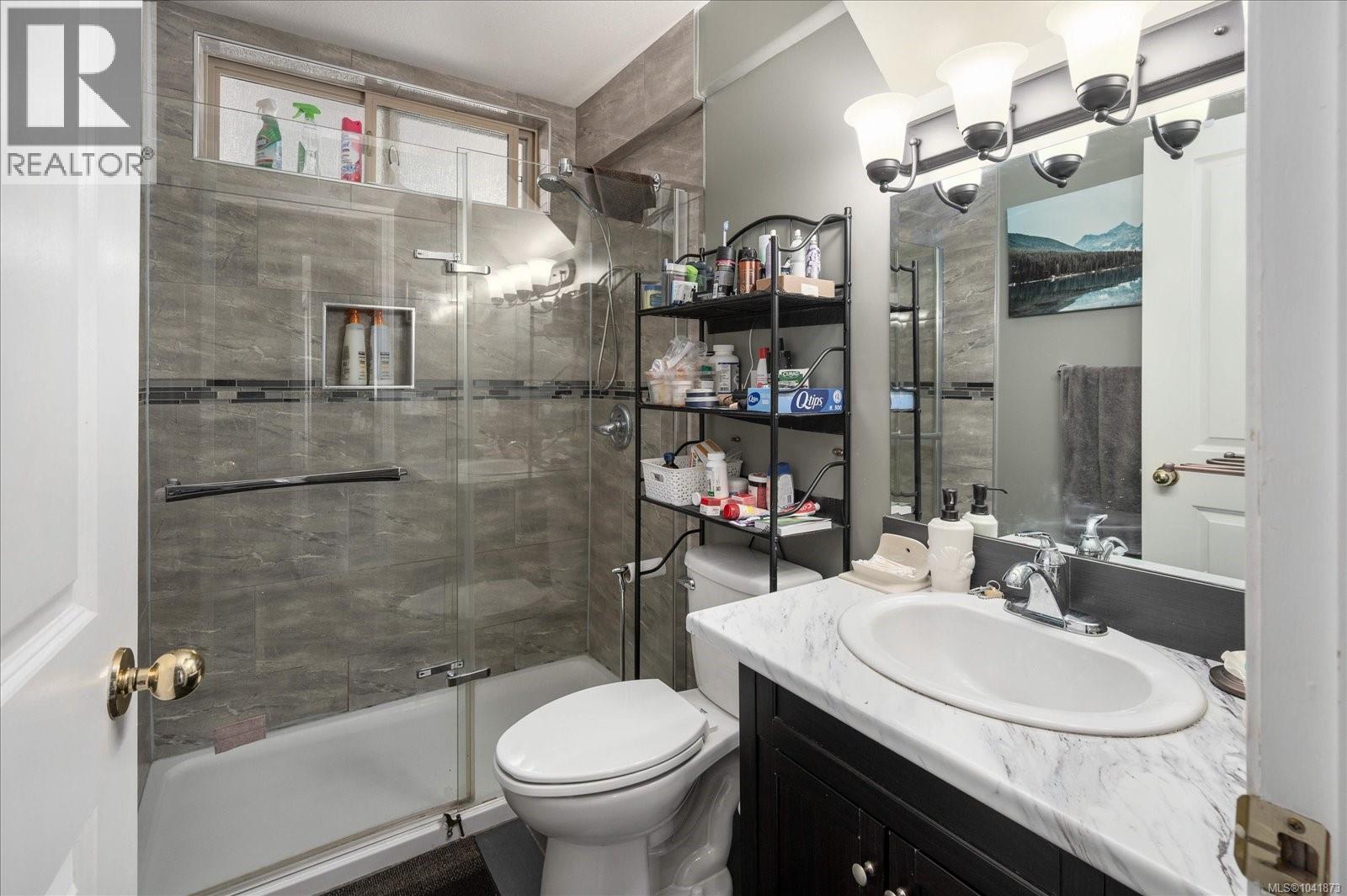 5880 Quarry Cres - 34