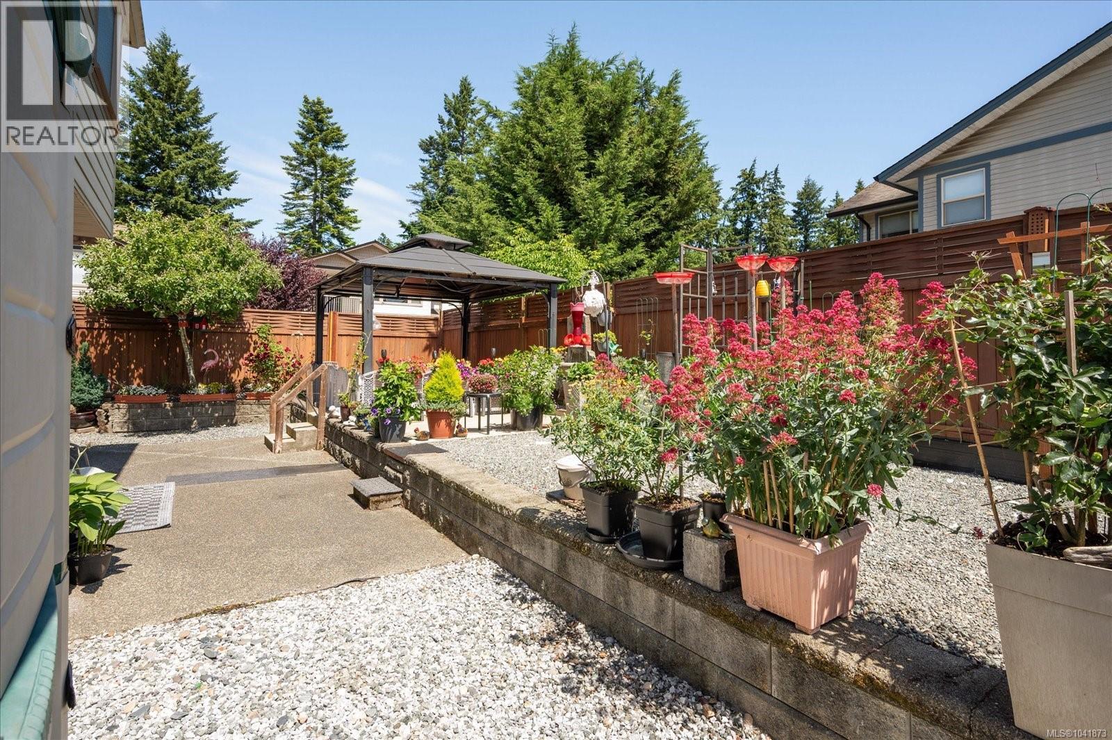 5880 Quarry Cres - 9