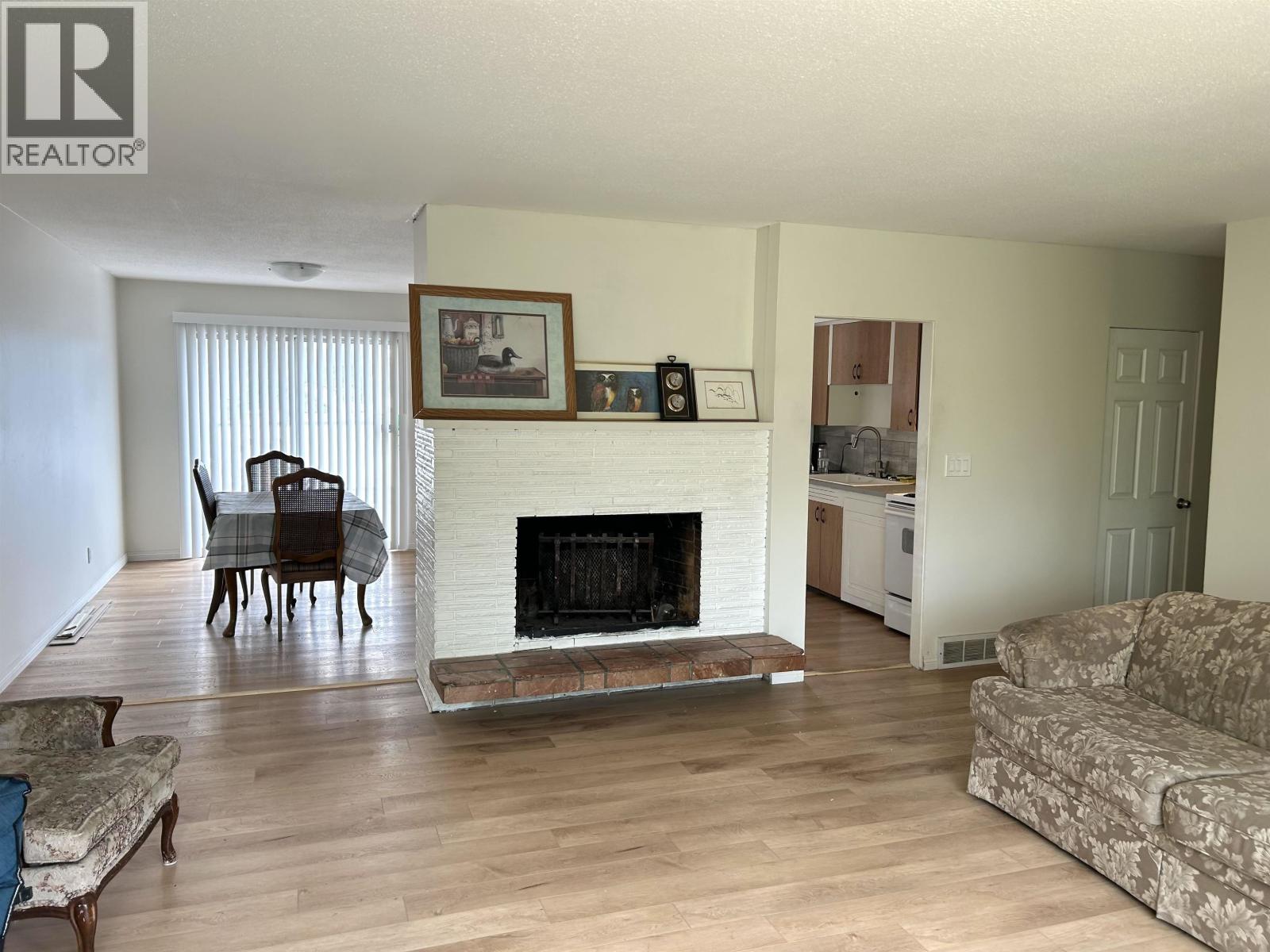 450 KELLY STREET - 5