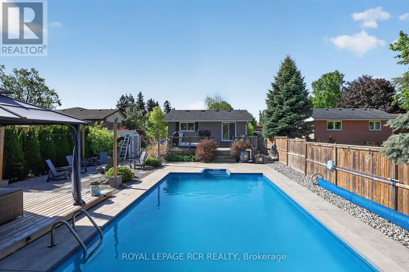 215 ZINA STREET - 6