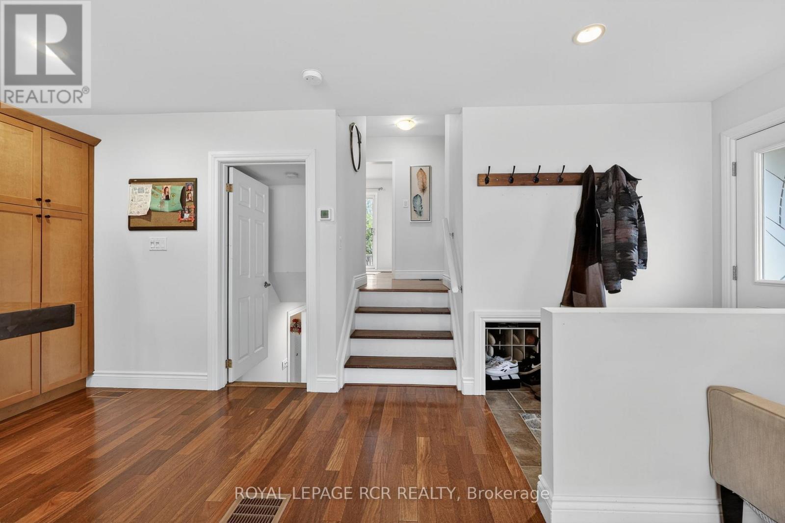 215 ZINA STREET - 22