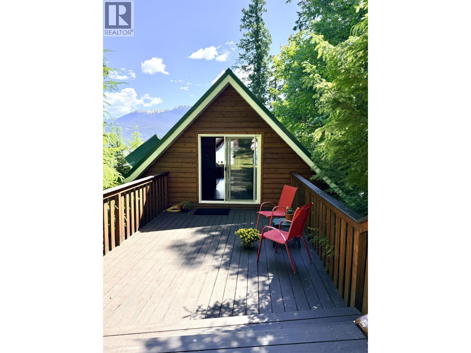 2862 SQUIRREL POINT - 17