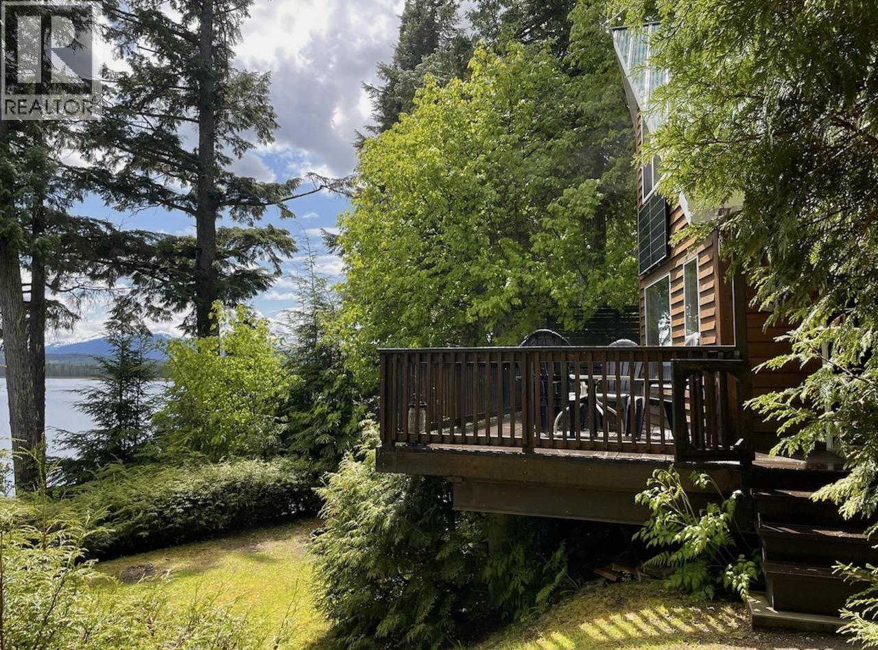 2862 SQUIRREL POINT - 3