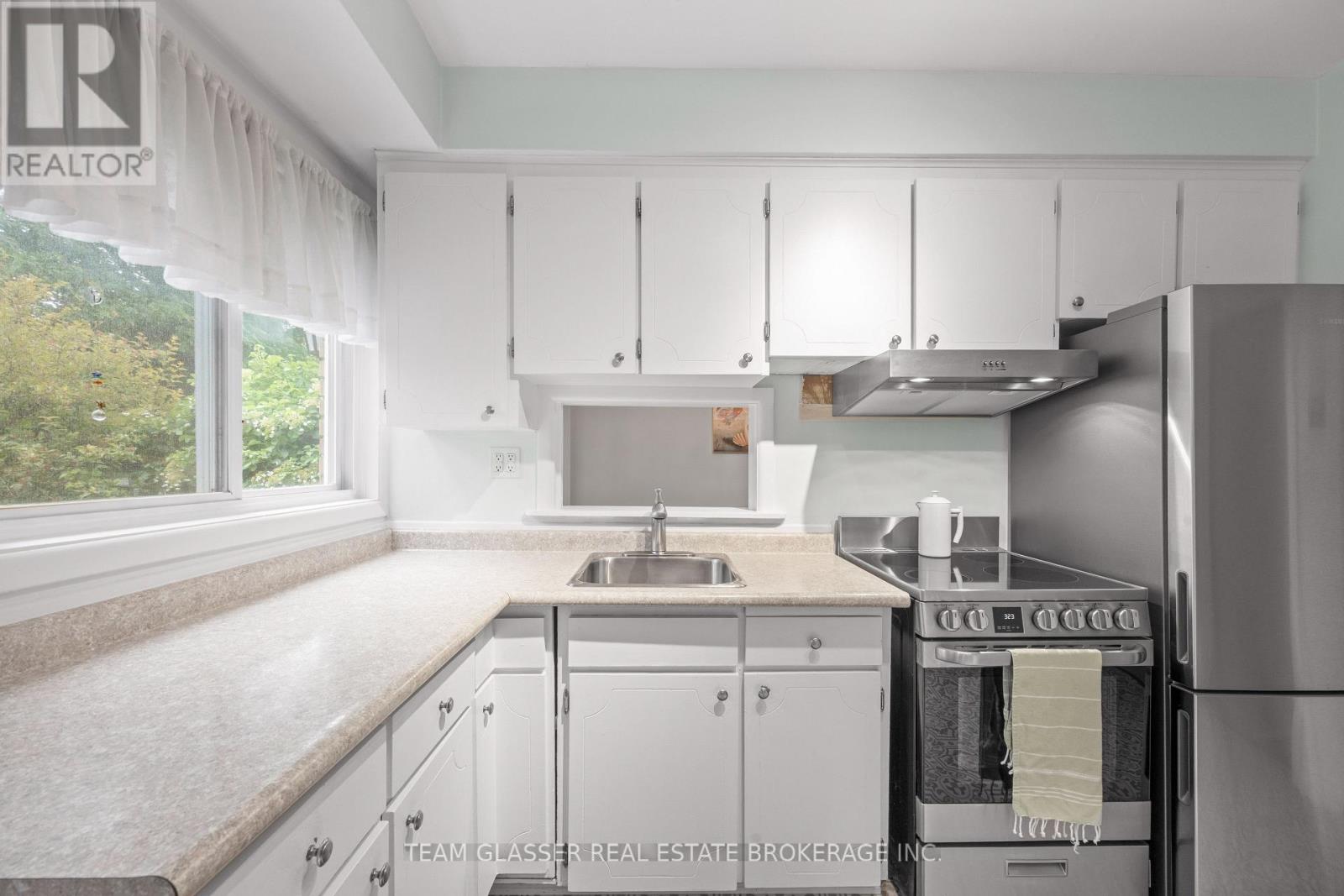 #62 1220 ROYAL YORK ROAD - 19