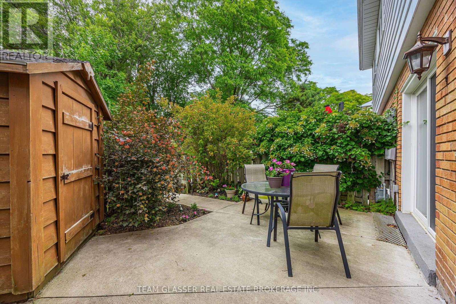 #62 1220 ROYAL YORK ROAD - 38