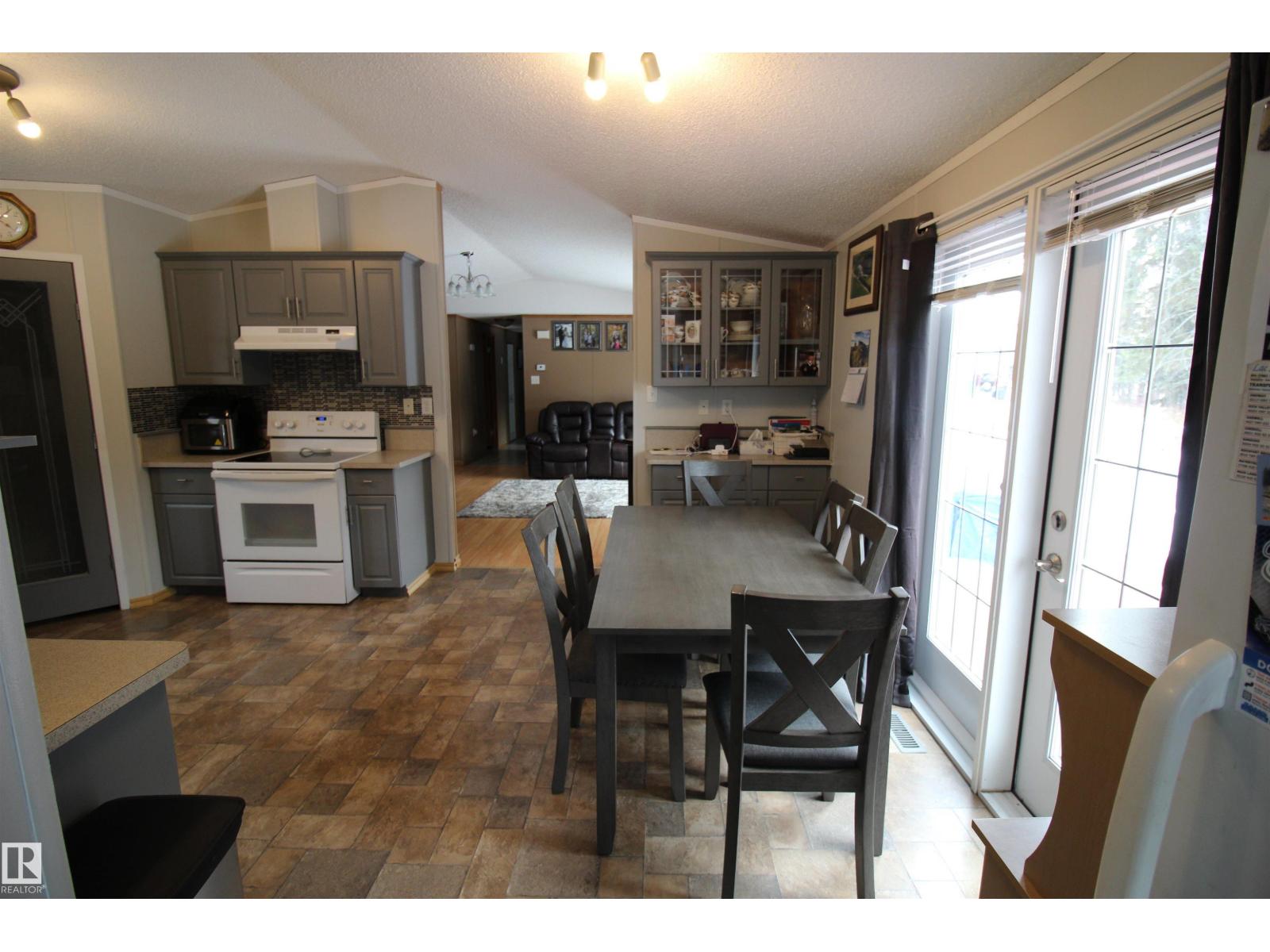 56326 RGE RD 65 - 14