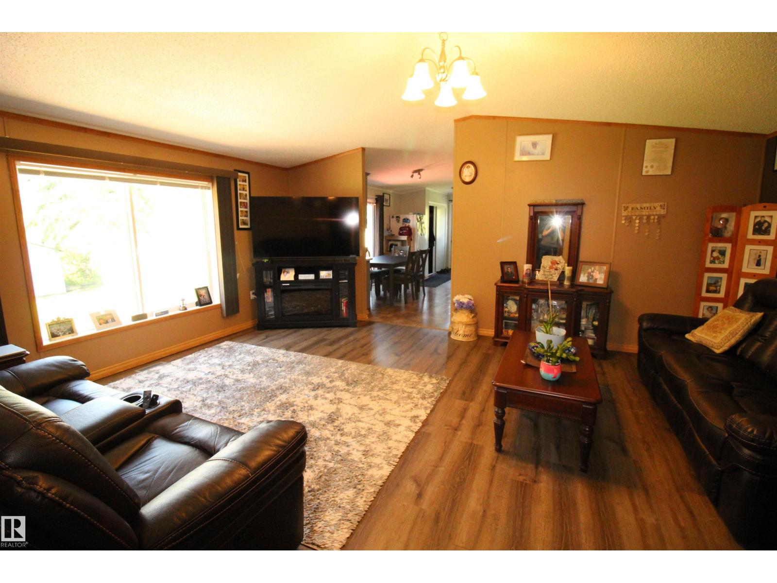 56326 RGE RD 65 - 19