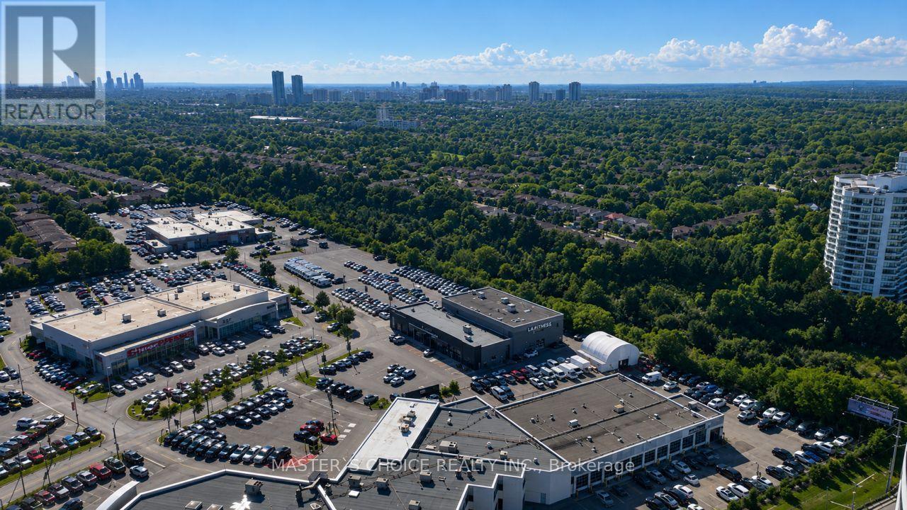 #2732 7161 YONGE STREET - 17