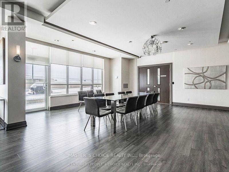 #2732 7161 YONGE STREET - 21