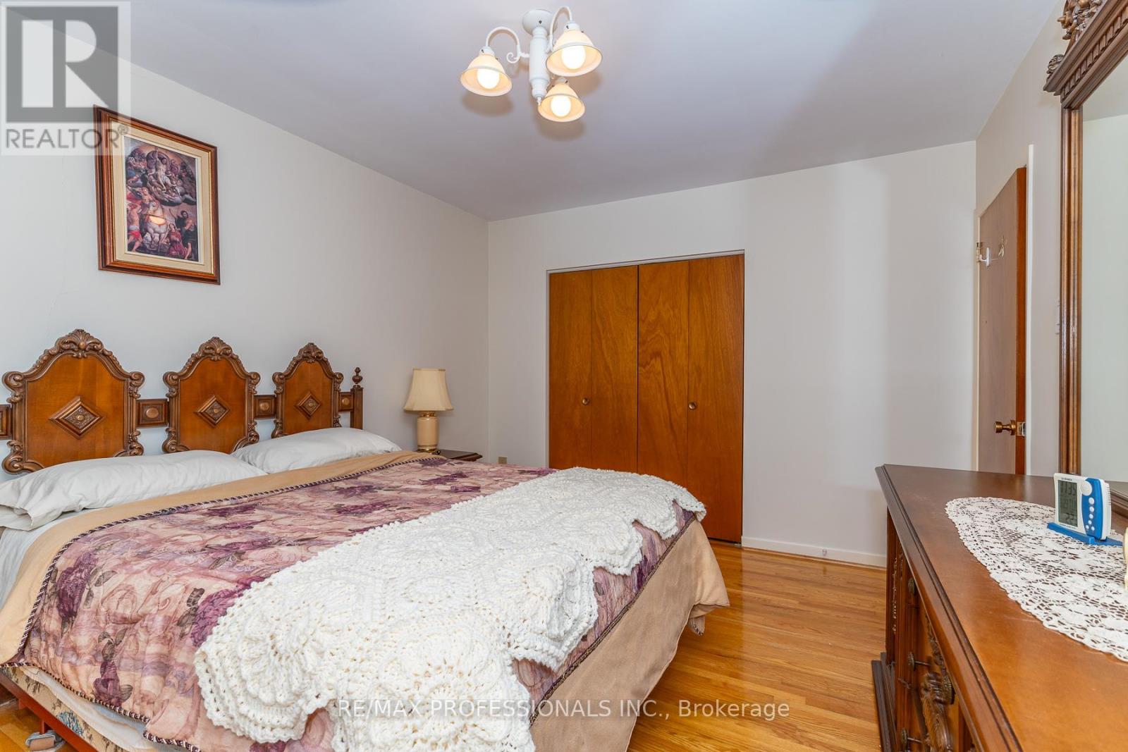 64 IKLEY ROAD - 10