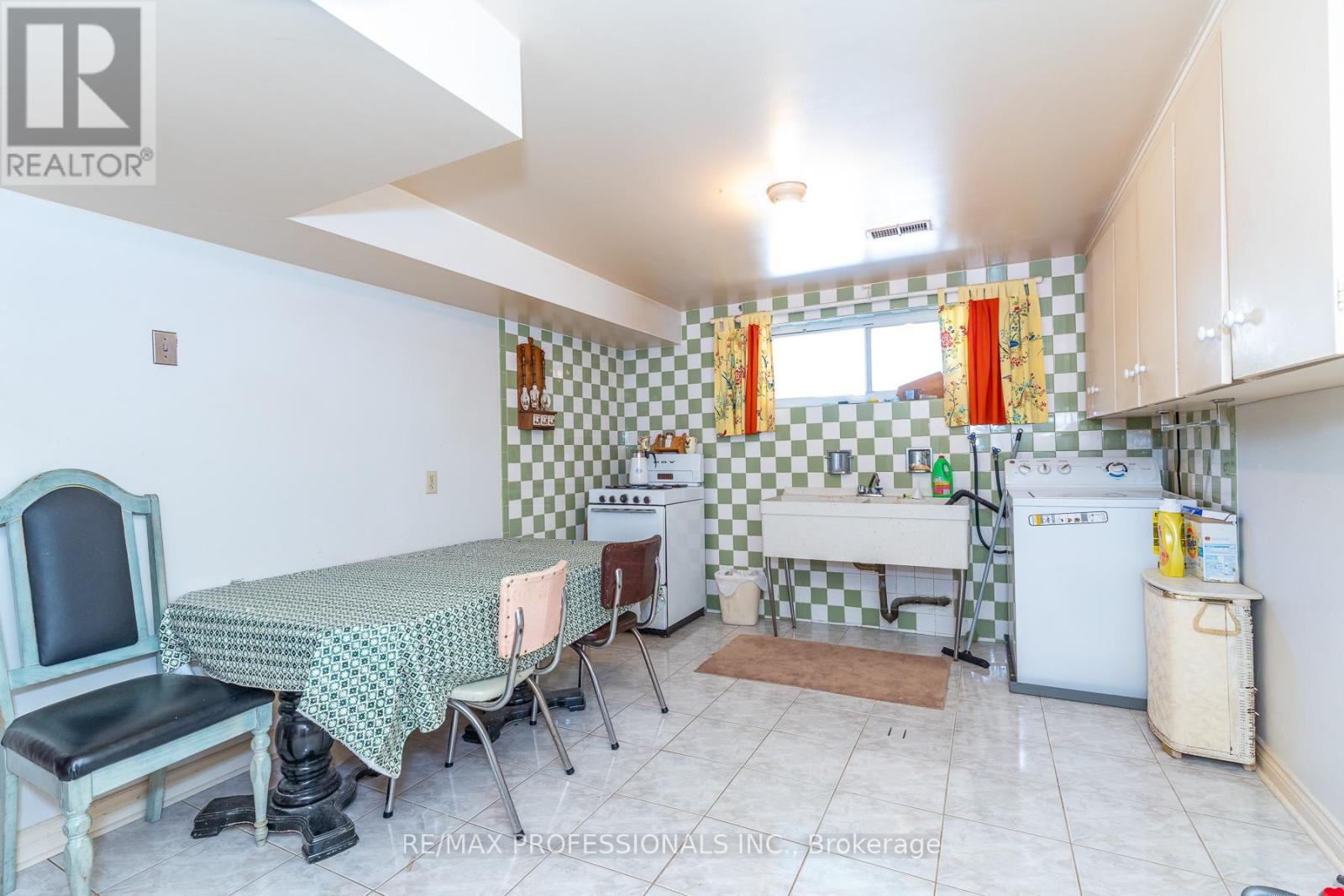 64 IKLEY ROAD - 20