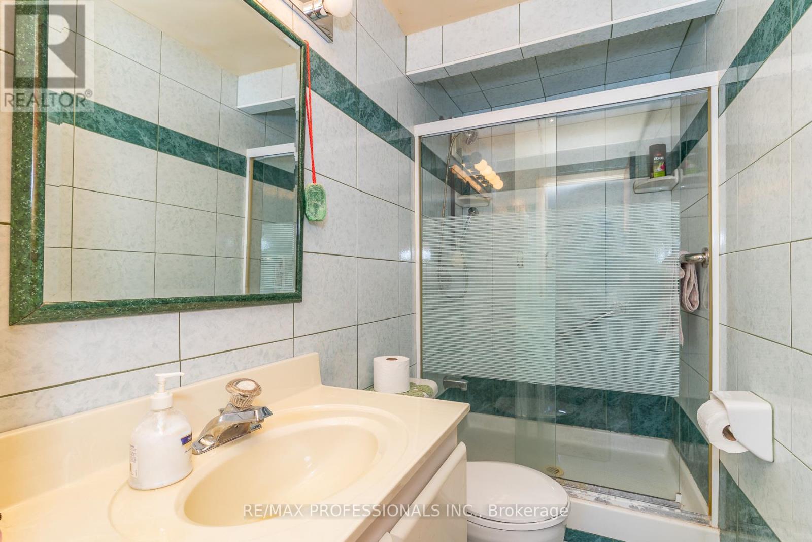 64 IKLEY ROAD - 21