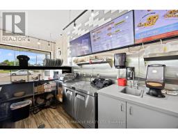 2600 Weston Road, Toronto, ON M9N2A9 Photo 15