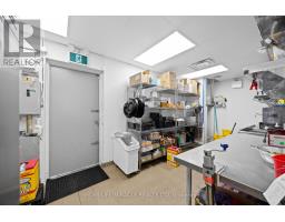2600 Weston Road, Toronto, ON M9N2A9 Photo 25