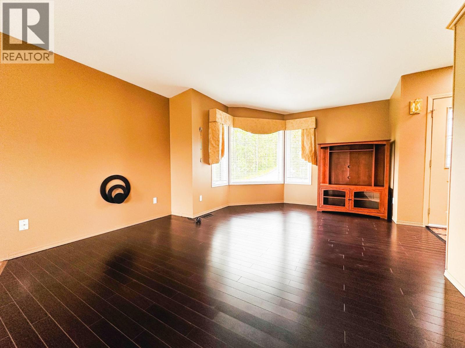 308 3RD Avenue, Burns Lake